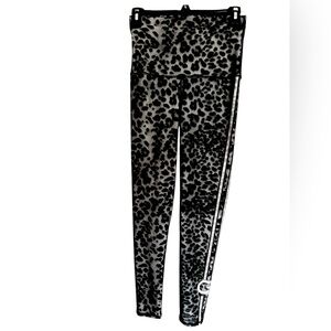 Cyclebar Brand Black Cheetah Print Womens Large Emily HSU Design Leggings